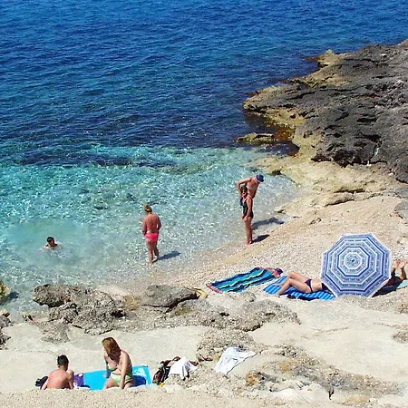 Holiday Ivan Dolac 5708 Feriehus *